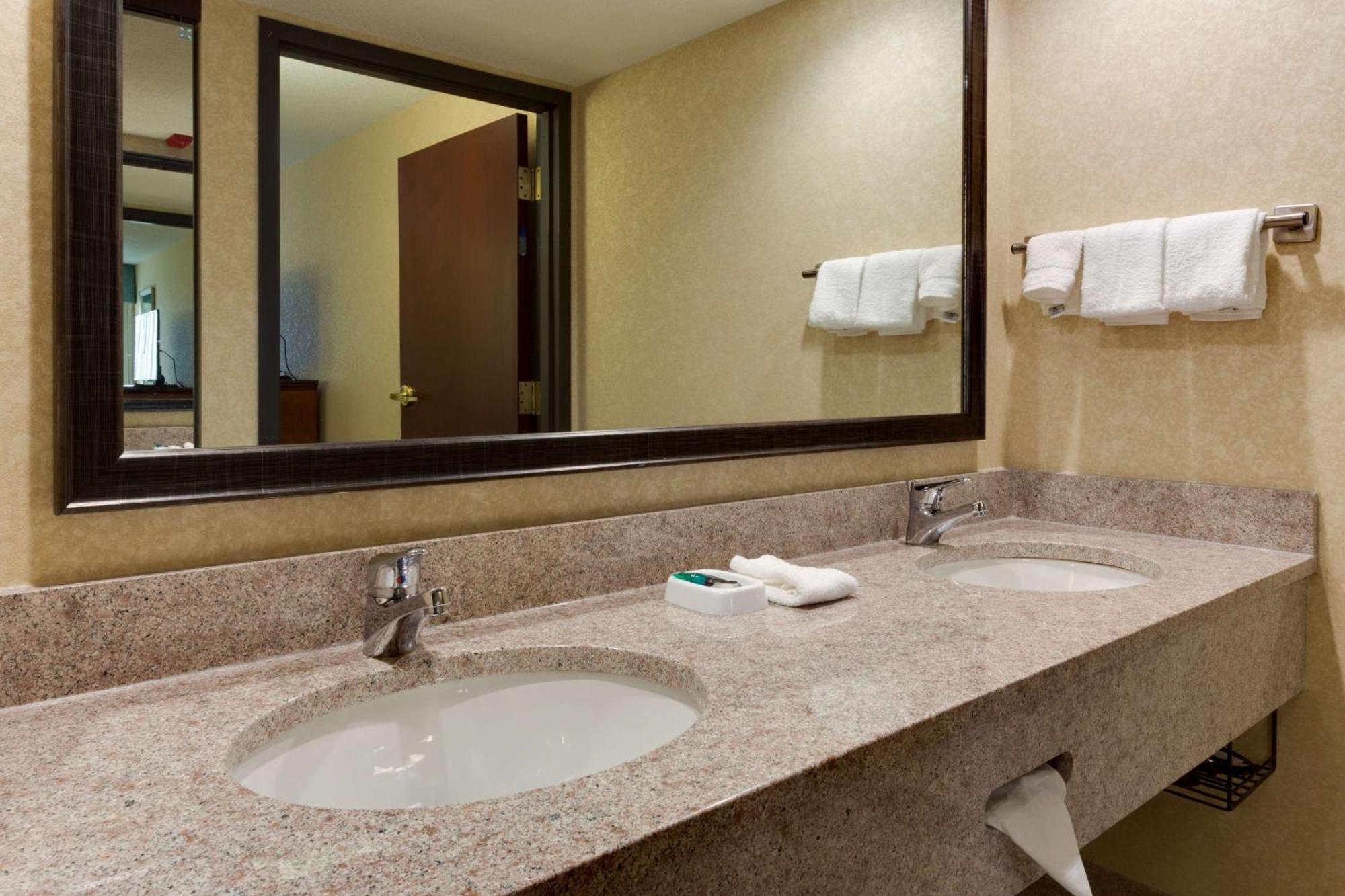 Drury Inn & Suites Birmingham Grandview ภายนอก รูปภาพ