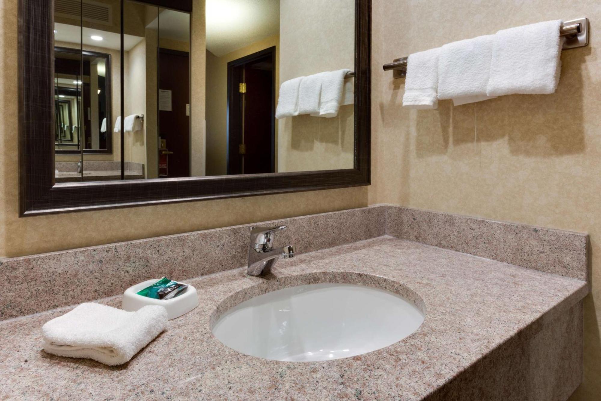 Drury Inn & Suites Birmingham Grandview ภายนอก รูปภาพ
